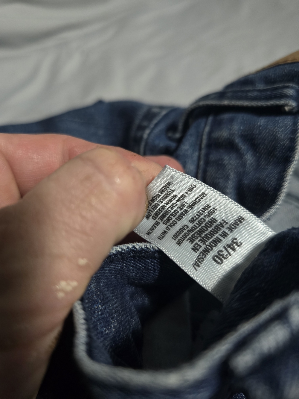 Aeropostale Men's Slim Straight Jeans Distressed Medium Wash 34x30 Rigid - Picture 5 of 8